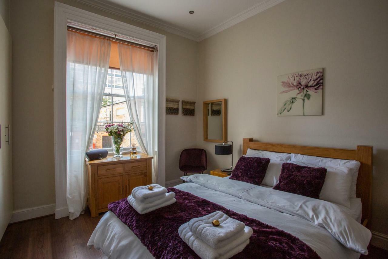 Most Central Luxury Apartment - Sleeps 4 & Free Parking! Τσέστερ Εξωτερικό φωτογραφία